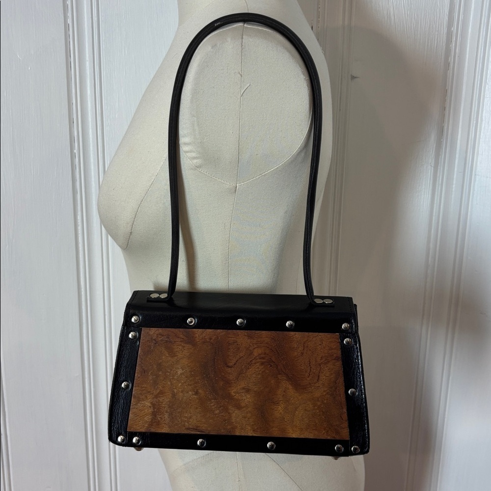 👜 NOC – Leather & wood shoulder bag (studded, feet, rare) - Picture 2 of 7